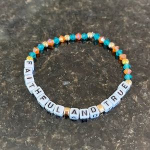 Beautiful Handmade Word Bracelet FAITHFUL AND‎ TRUE *wear solo or stack more!*